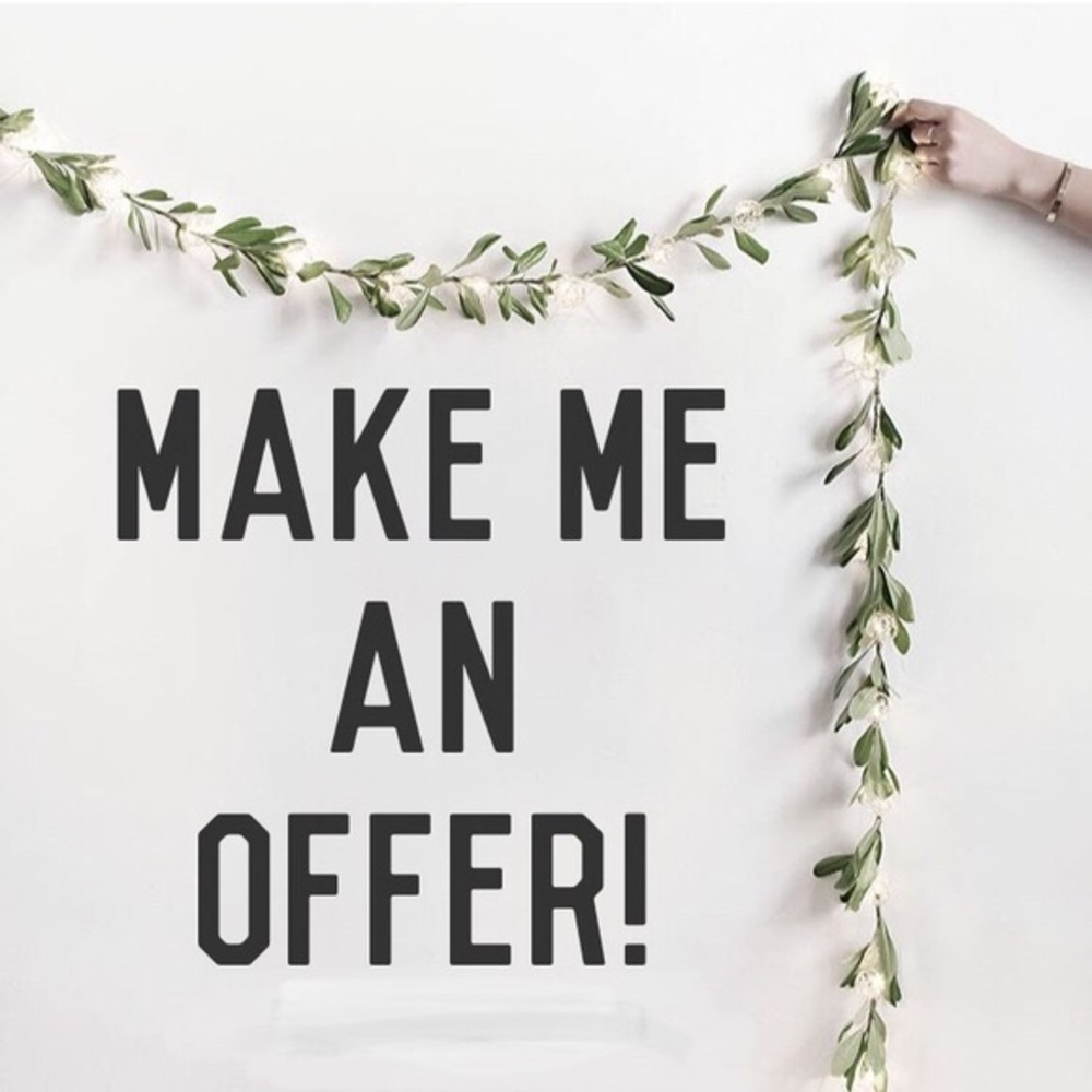 Accepting all reasonable offers! 💕